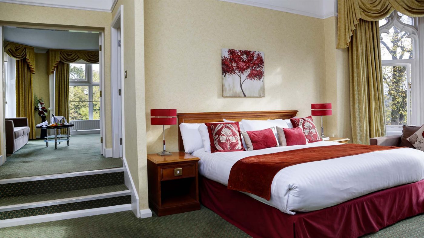 4 star Hotels in Sheffield Mercure Sheffield Kenwood Hall Hotel and Spa Suite
