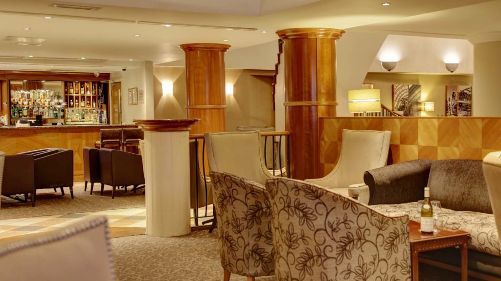 4 star Hotels in Sheffield Mercure Sheffield Kenwood Hall Hotel and Spa Lounge Bar