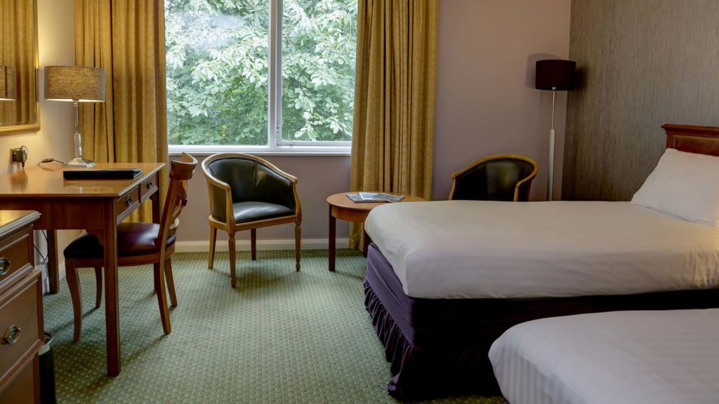 4 star Hotels in Sheffield Mercure Sheffield Kenwood Hall Hotel and Spa Twin Room