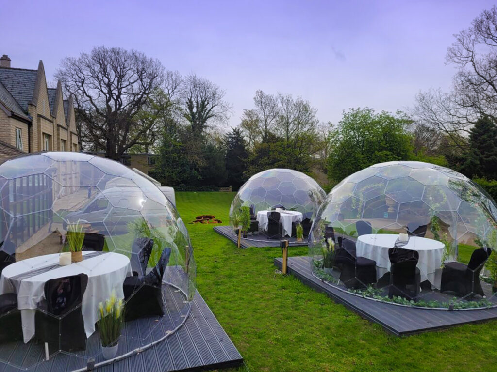 Say ‘I do’ to Kenwood Hall’s New Dining Domes
-Unique wedding, hen party and intimate reception space unveiled at Sheffield’s premier wedding venue