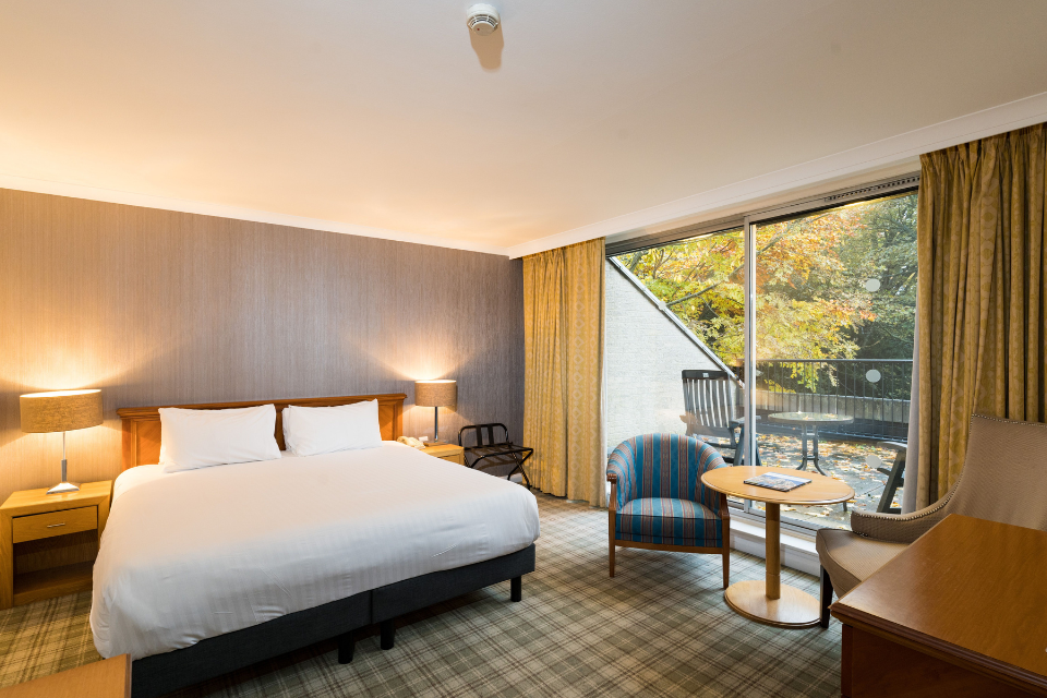 Junior Suite Mercure Sheffield Kenwood Hall Hotel and Spa